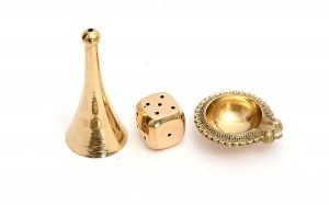 Brass Puja Thali Set with Deepak, Agarbatti Stand and Ganti (Bell)  - 9 Inch - Image 4