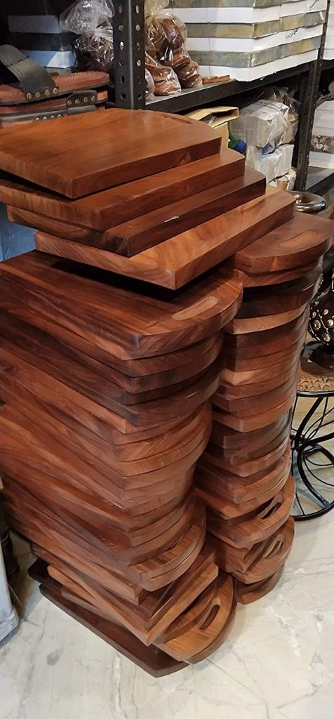 Wooden Chopping Board in Pure sheesham Wood & Single Piece Wood (Size = 15 inch x 9 inch x 1.1 inch) - Image 4